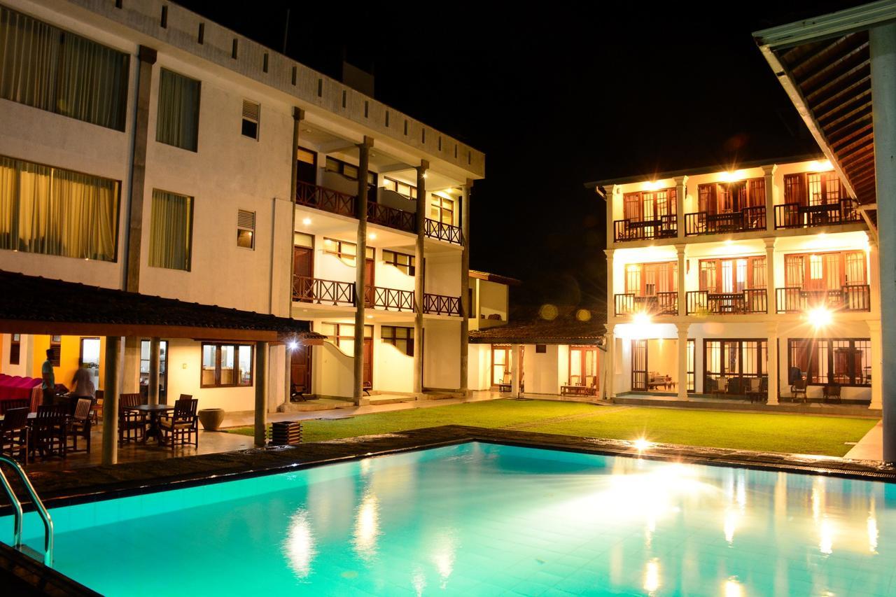 Ranmal Beach Hotel Hikkaduwa Ngoại thất bức ảnh